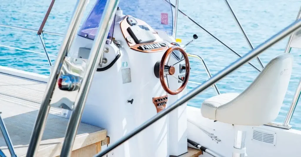 how to remove boat steering wheel